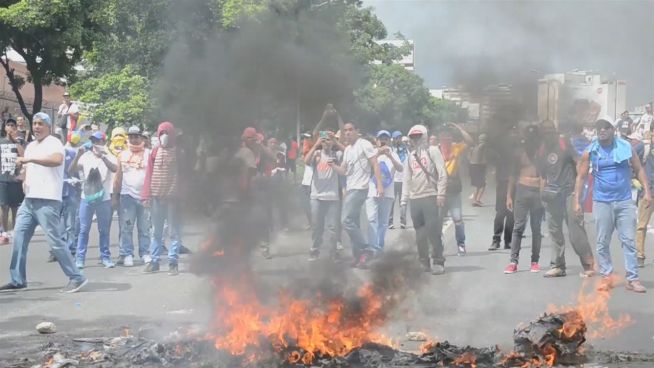 Venezuela-Krise: Die Zeichen stehen auf Bürgerkrieg